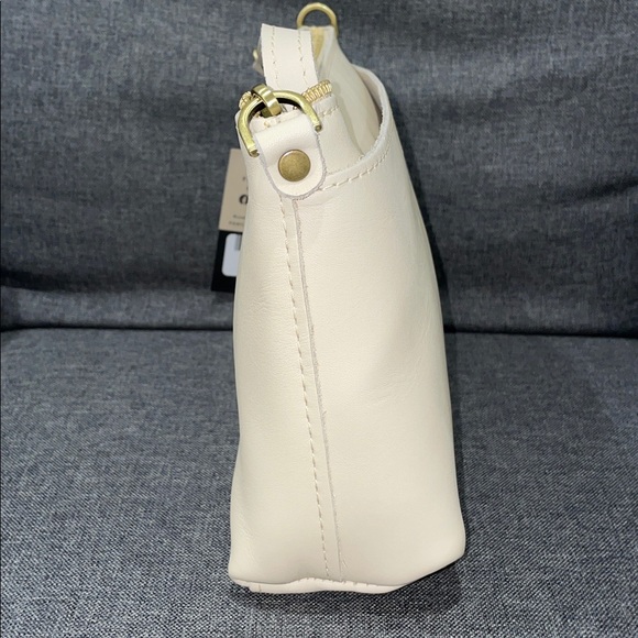 Portland Leather Bone Classic Poppy. Almost Perfect Line - Picture 8 of 16